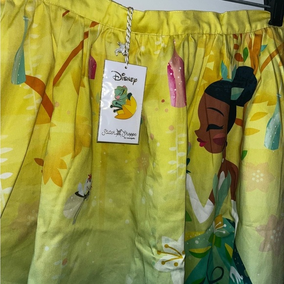 Tiana Loungefly Stitch Shoppe skirt - Picture 2 of 7